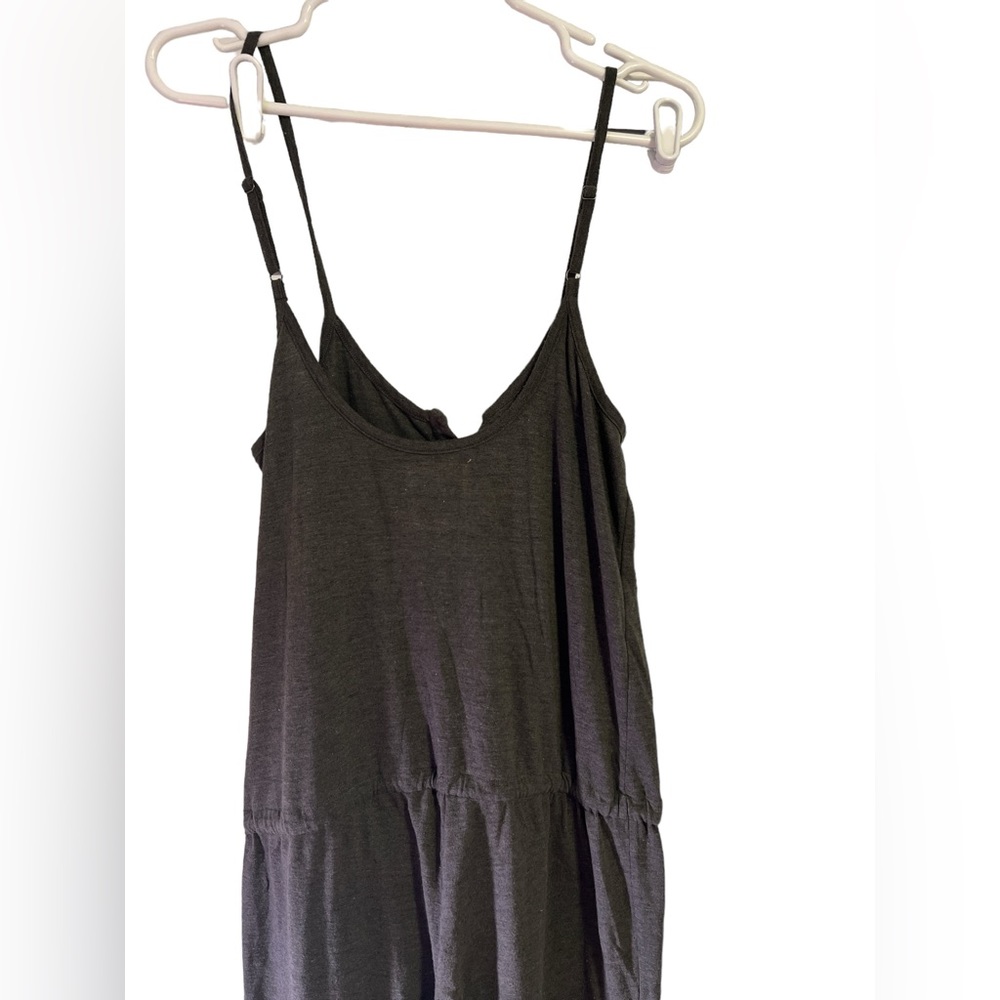 Chaser Women’s Olive Green drawstring waist jumpsuit, NWOT.‎ Size S.